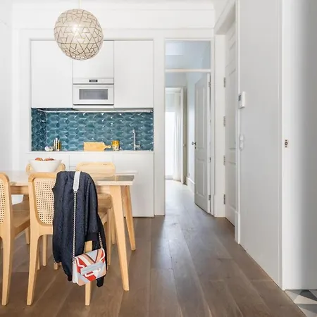 Appartement Plum Guide - Gusty Wind Lissabon